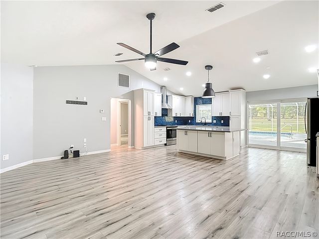 884 W Massachusetts Street, Hernando, FL 34442