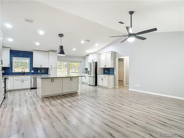 884 W Massachusetts Street, Hernando, FL 34442