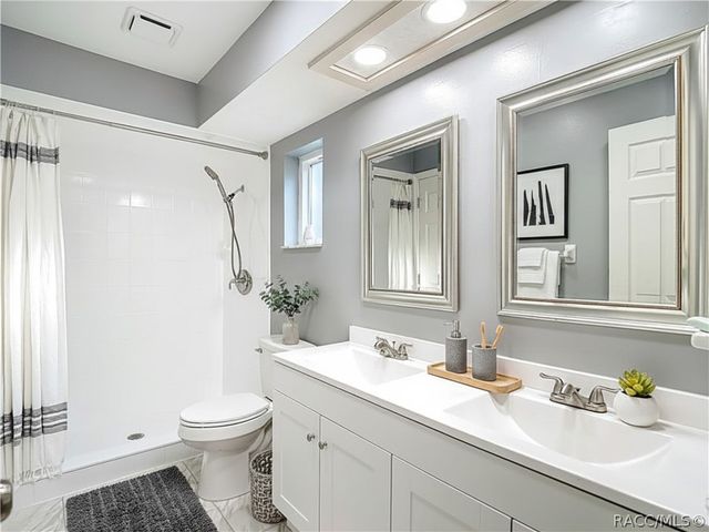 884 W Massachusetts Street, Hernando, FL 34442