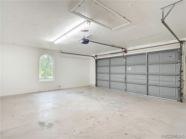 884 W Massachusetts Street, Hernando, FL 34442