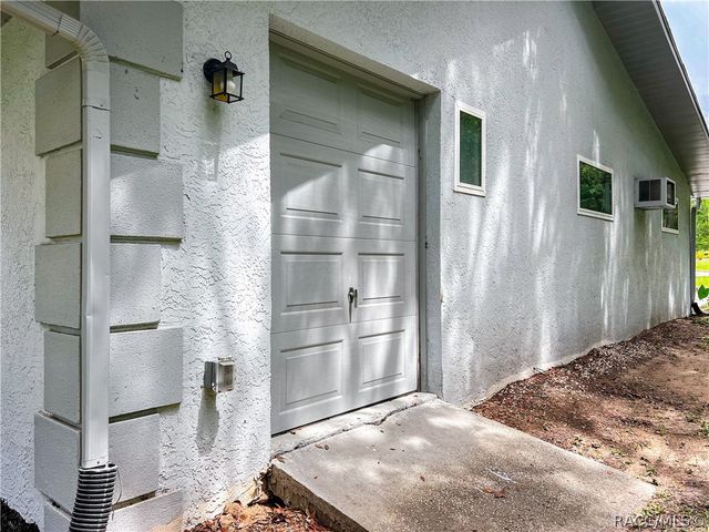 884 W Massachusetts Street, Hernando, FL 34442