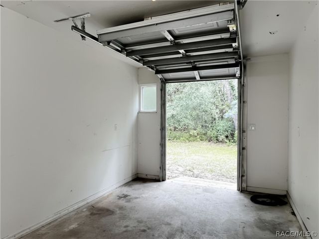 884 W Massachusetts Street, Hernando, FL 34442