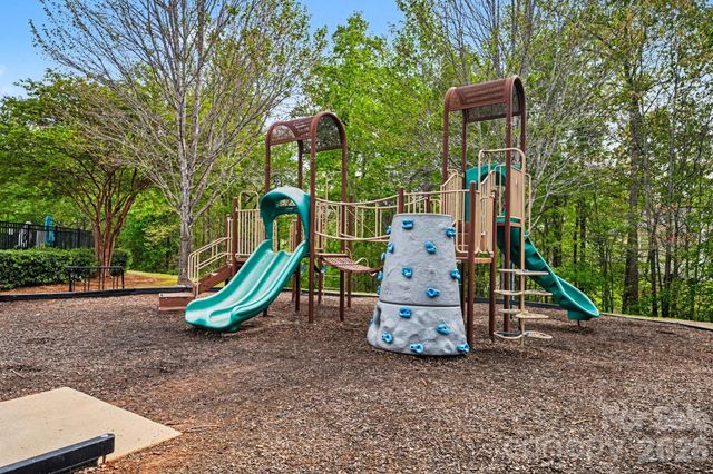 1016 Sweetgum Street, Gastonia, NC 28054