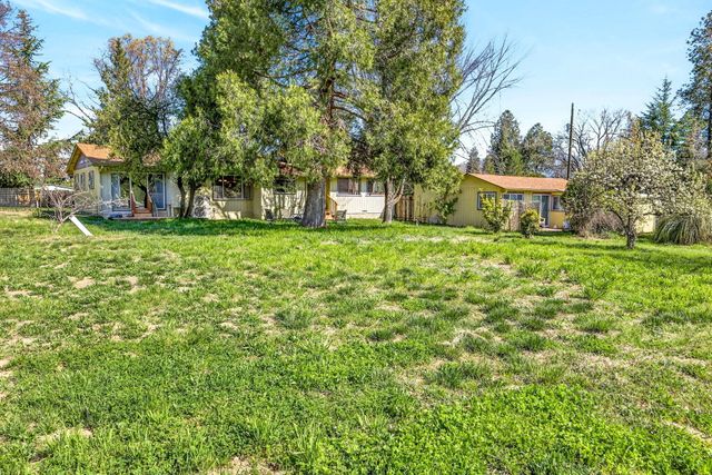 1971 Pioneer Road, Talent, OR 97540