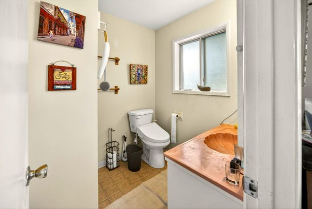 1971 Pioneer Road, Talent, OR 97540