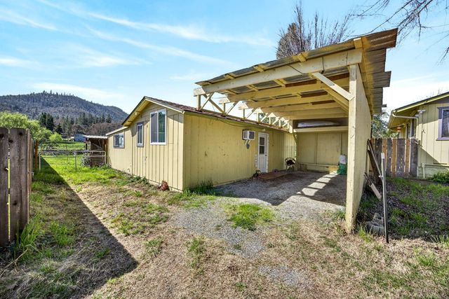 1971 Pioneer Road, Talent, OR 97540
