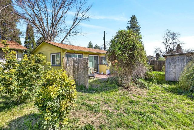 1971 Pioneer Road, Talent, OR 97540