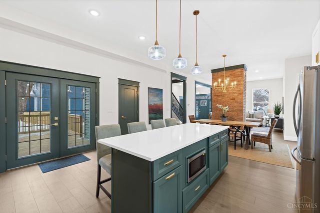 5702 Peabody Avenue, Cincinnati, OH 45227