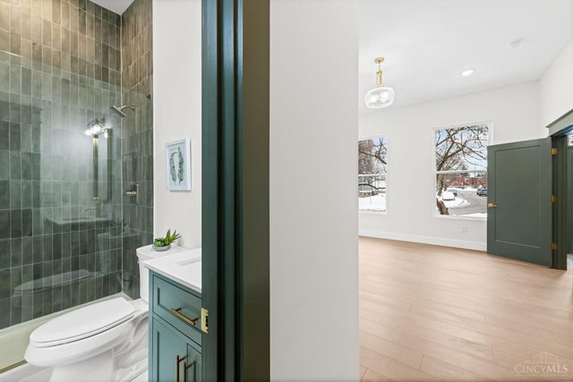 5702 Peabody Avenue, Cincinnati, OH 45227