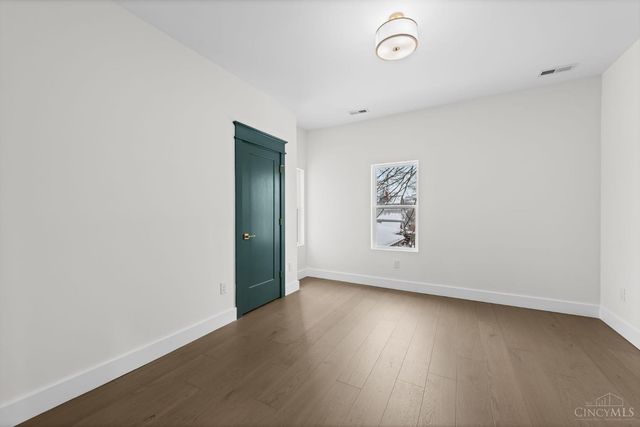 5702 Peabody Avenue, Cincinnati, OH 45227