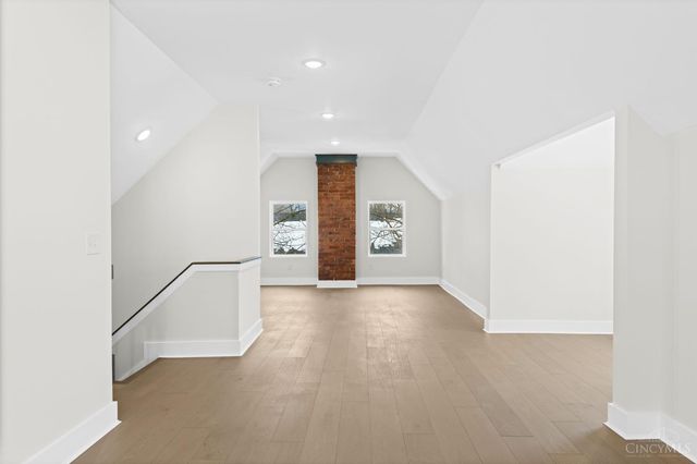 5702 Peabody Avenue, Cincinnati, OH 45227