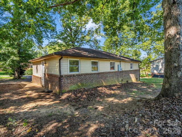254 Oldcastle Lane 49, Forest City, NC 28043