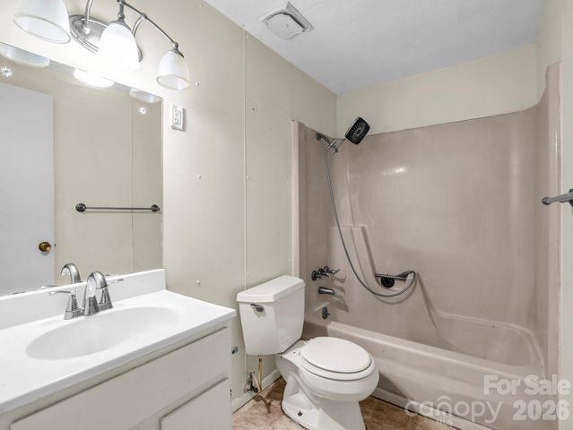 254 Oldcastle Lane 49, Forest City, NC 28043