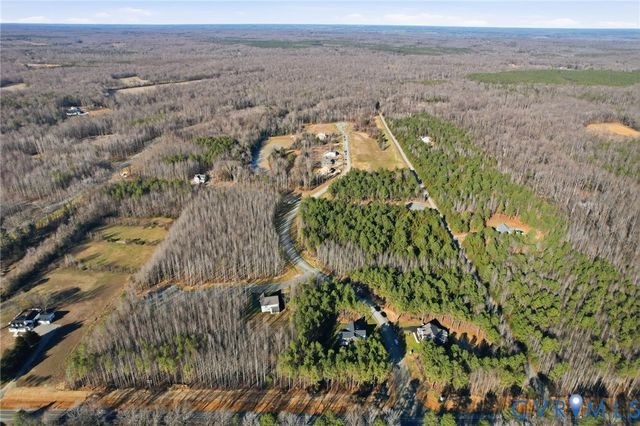 4893 Donner Ct, Quinton, VA 23141