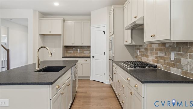 4893 Donner Ct, Quinton, VA 23141