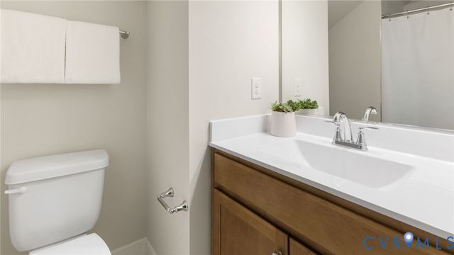 4893 Donner Ct, Quinton, VA 23141