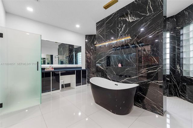 13253 SW 25th Pl, Davie, FL 33325