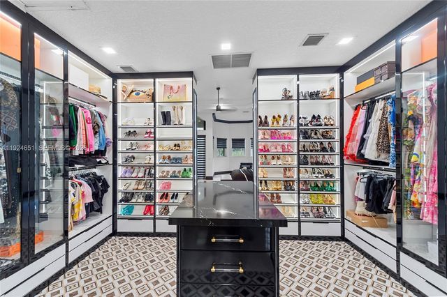 13253 SW 25th Pl, Davie, FL 33325