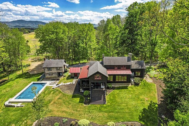 4439 OLD FORGE RD, Luray, VA 22835