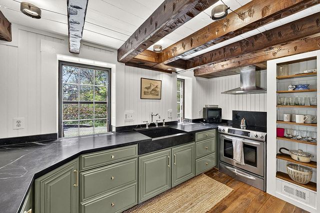 4439 OLD FORGE RD, Luray, VA 22835
