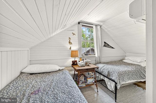 4439 OLD FORGE RD, Luray, VA 22835