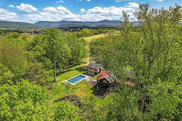 4439 OLD FORGE RD, Luray, VA 22835