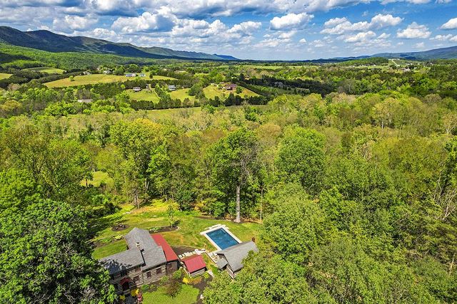4439 OLD FORGE RD, Luray, VA 22835