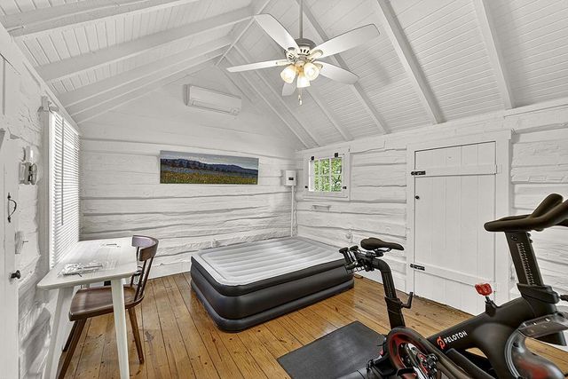 4439 OLD FORGE RD, Luray, VA 22835