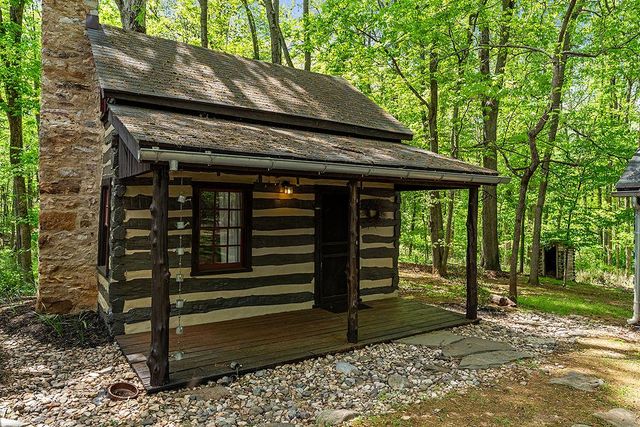 4439 OLD FORGE RD, Luray, VA 22835