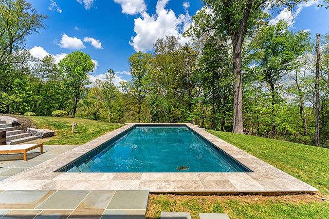 4439 OLD FORGE RD, Luray, VA 22835