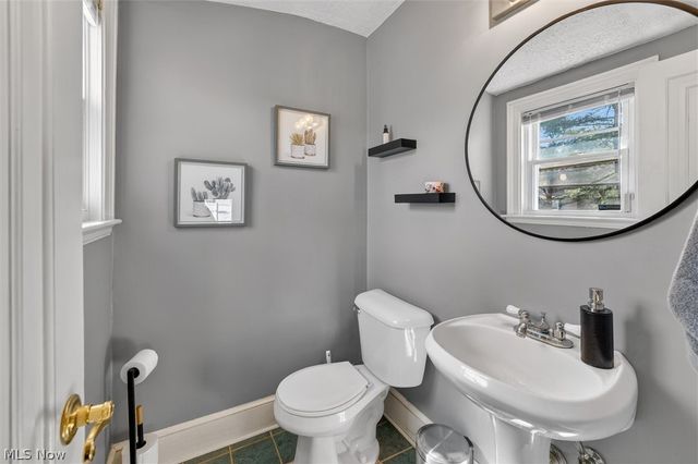 2059 15th Street, Cuyahoga Falls, OH 44223