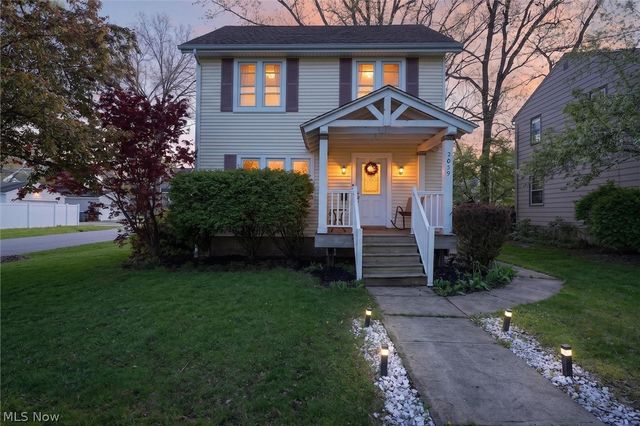 2059 15th Street, Cuyahoga Falls, OH 44223