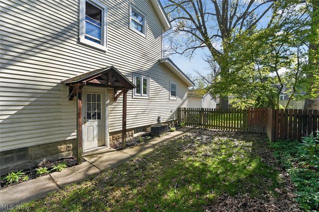 2059 15th Street, Cuyahoga Falls, OH 44223