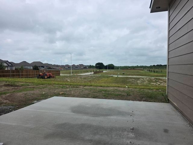 1498 Lake Ridge Drive, Brenham, TX 77833