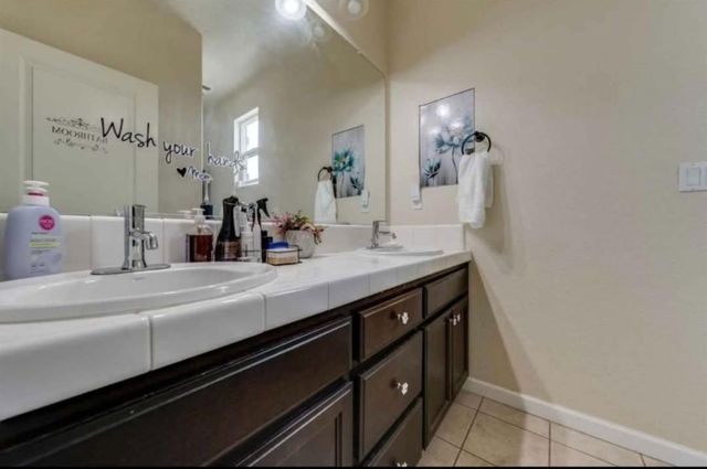 2471 Ben Ali Way, Sacramento, CA 95815