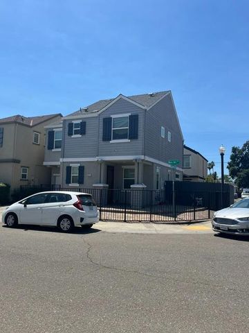 2471 Ben Ali Way, Sacramento, CA 95815