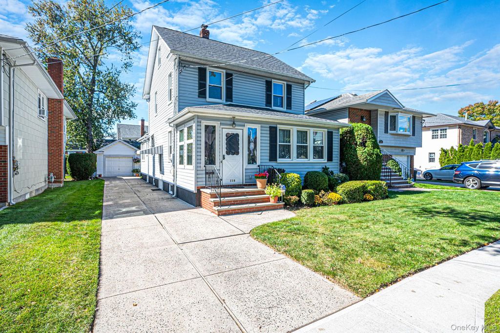 116 Hawthorne Avenue, Floral Park, NY 11001 — exterior