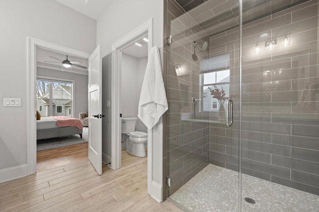 W248N2151 Kettle Cove COURT, Pewaukee, WI 53072