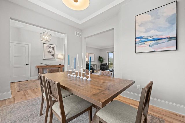 W248N2151 Kettle Cove COURT, Pewaukee, WI 53072