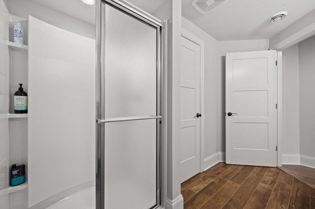 W248N2151 Kettle Cove COURT, Pewaukee, WI 53072