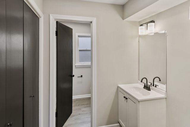 18135 Cherrywood Lane, Homewood, IL 60430