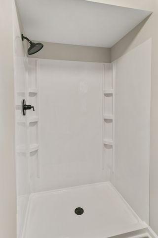 18135 Cherrywood Lane, Homewood, IL 60430