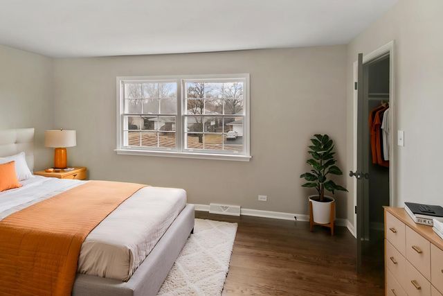 18135 Cherrywood Lane, Homewood, IL 60430