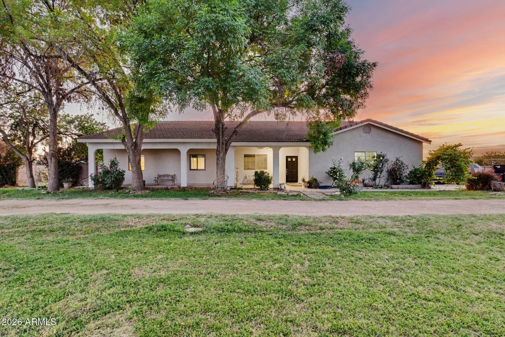 21654 S 158TH Street, Gilbert, AZ 85298