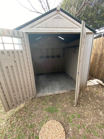 8900 Marilyn Drive, Frisco, TX 75033