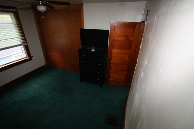 1442 W High Street, Davenport, IA 52804