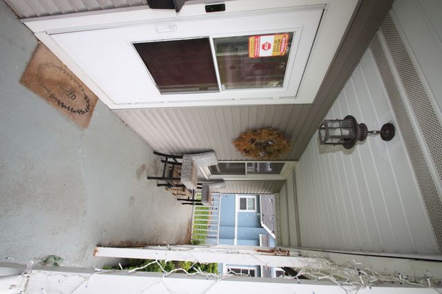 1442 W High Street, Davenport, IA 52804