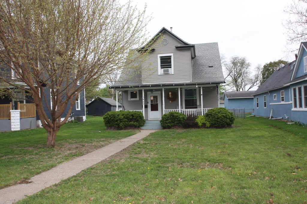 1442 W High Street, Davenport, IA 52804
