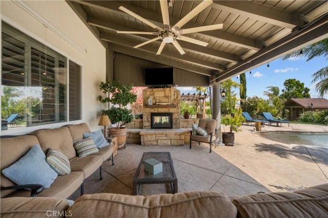 30308 Mallorca Place, Castaic, CA 91384