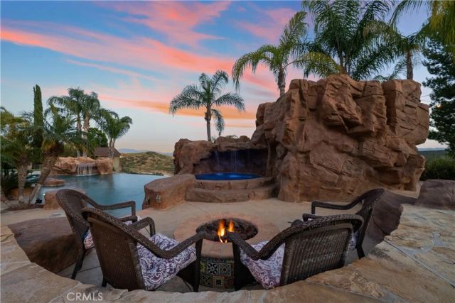30308 Mallorca Place, Castaic, CA 91384